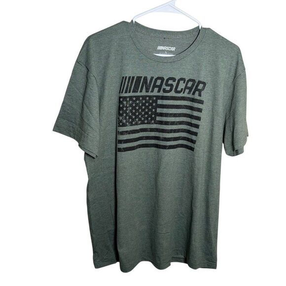 Nascar T-Shirt Large Green Flag Short Sleeve Crew Neck Logo Casual Printed - Picture 1 of 7